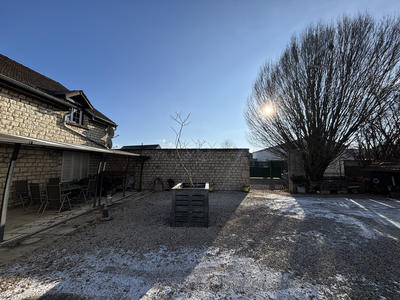 Maison - 217 m² - 5 pièces