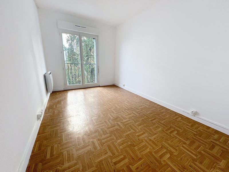 Appartement - 83 m² - 5 pièces