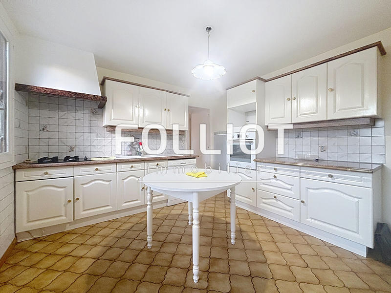 Maison - 92 m² - 4 pièces