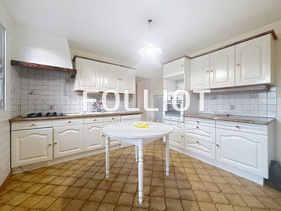 Maison - 92 m² - 4 pièces