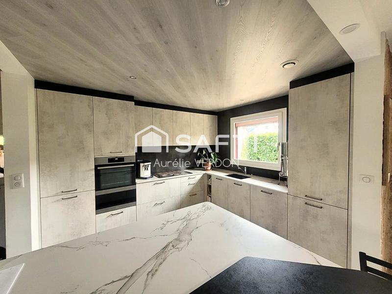 Maison - 123 m² - 4 pièces