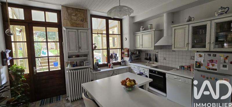 Maison de ville - 210 m² - 8 pièces