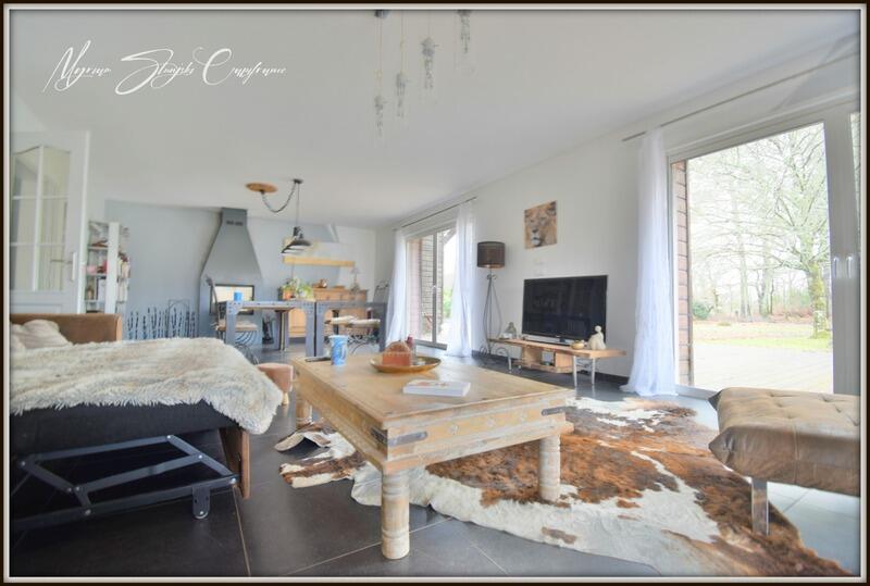 Maison - 330 m² - 7 pièces