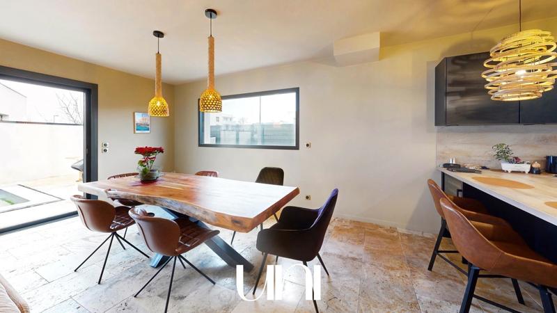 Maison - 150 m² - 5 pièces