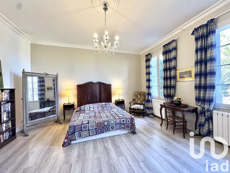 Maison - 400 m² - 10 pièces