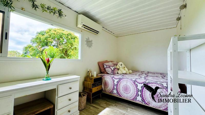 Propriété - 241 m² - 12 pièces