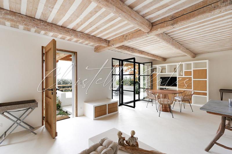 Villa - 400 m² - 10 pièces