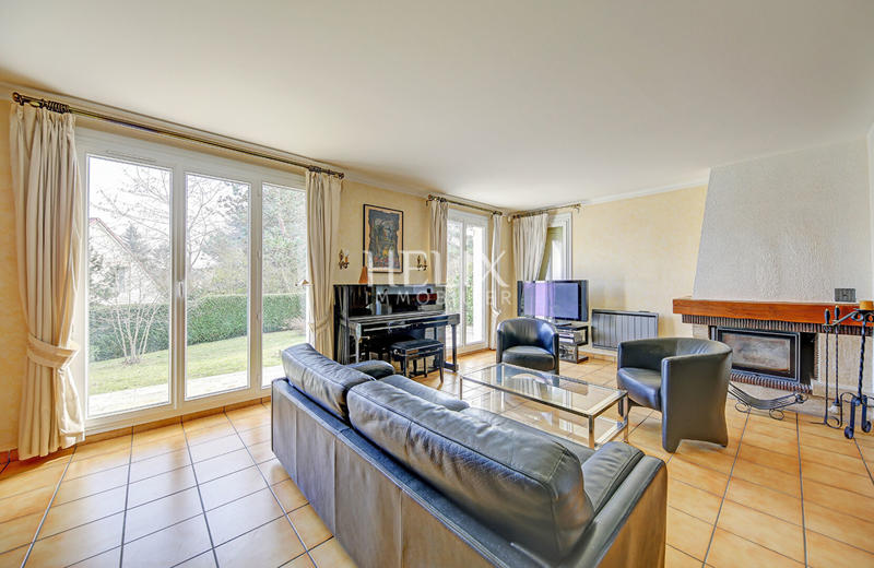 Maison - 141 m² - 7 pièces