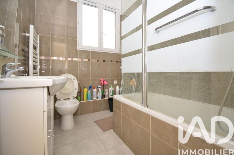 Immeuble - 180 m² - 5 pièces