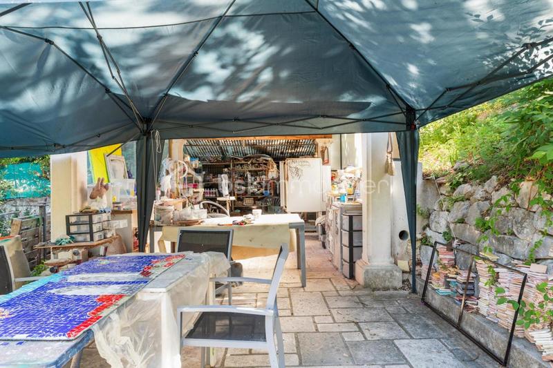 Villa - 312 m² - 7 pièces