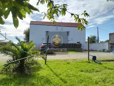 Maison - 102 m² - 6 pièces