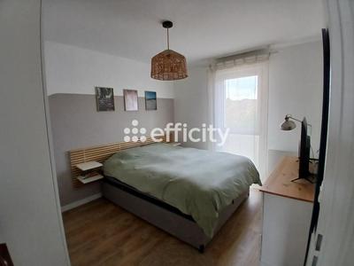 Appartement - 92 m² - 4 pièces