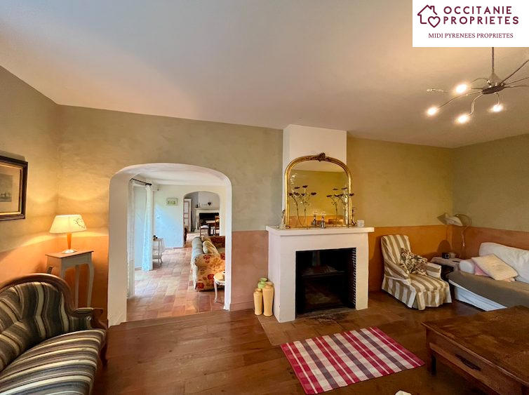 Corps de ferme - 412 m² - 10 pièces