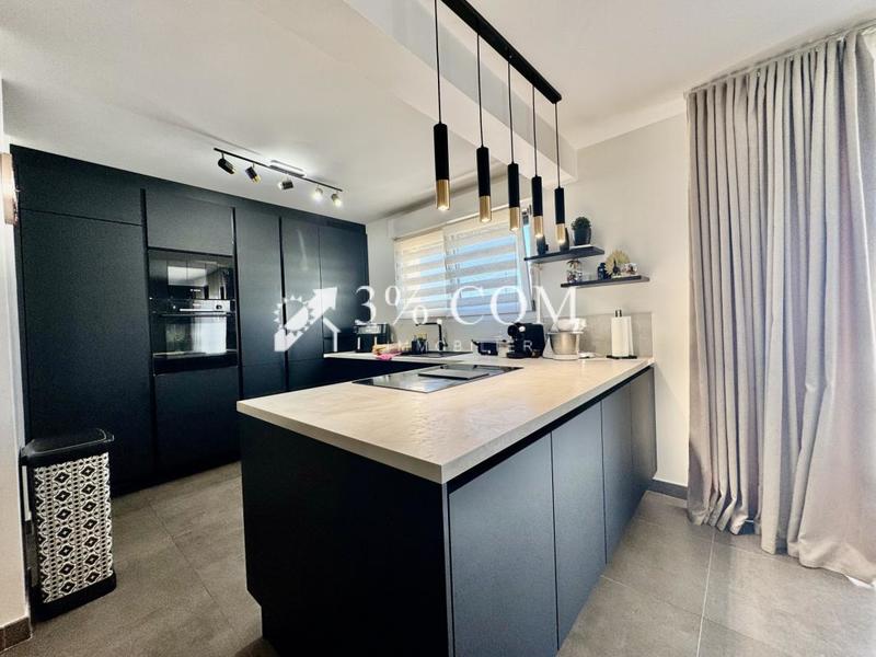 Maison - 114 m² - 6 pièces