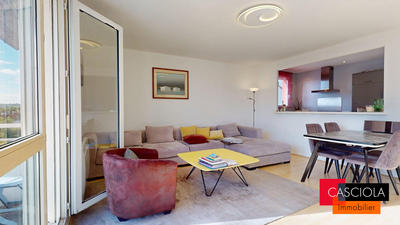 Appartement - 84 m² - 4 pièces