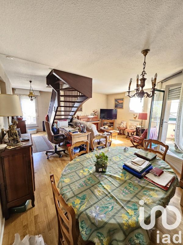 Appartement - 93 m² - 4 pièces