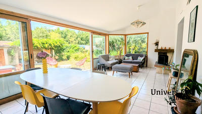 Maison - 158 m² - 8 pièces