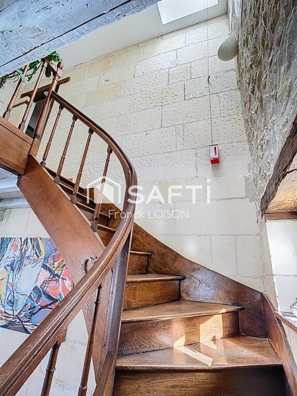 Maison - 223 m² - 8 pièces