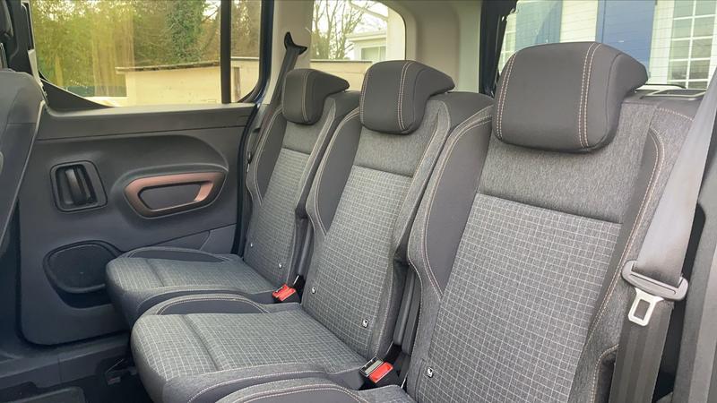 Peugeot Rifter 1 1.5 BlueHDi 100 Gt Line