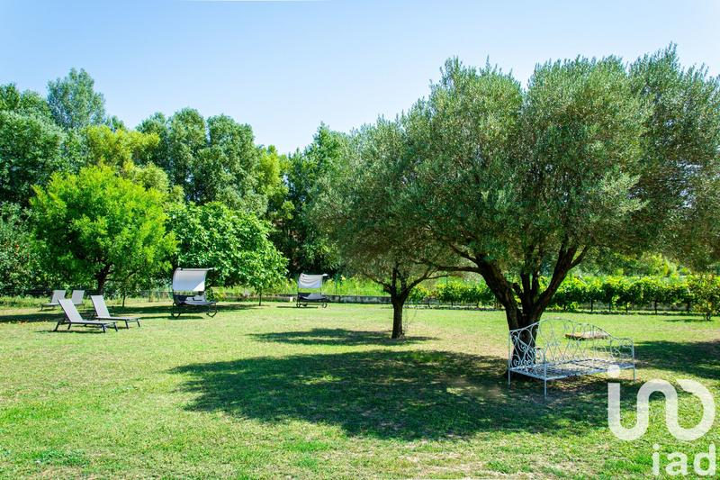 Maison - 680 m² - 18 pièces