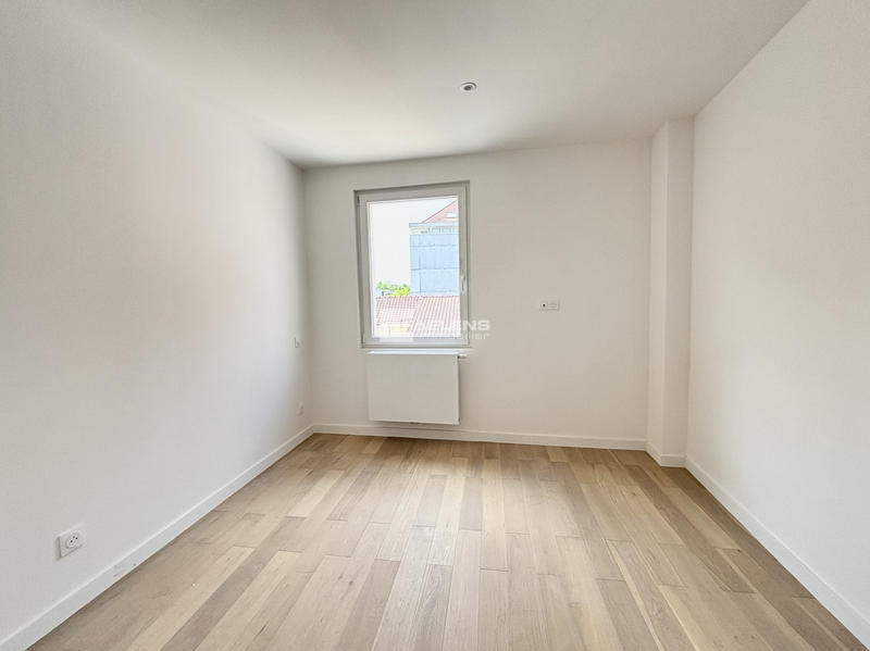 Maison - 213 m² - 5 pièces