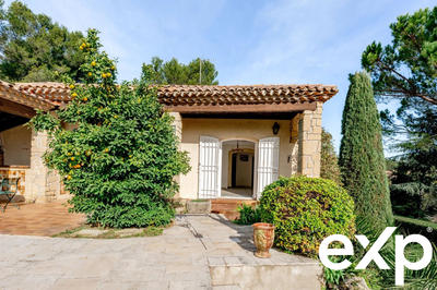 Maison - 195 m² - 8 pièces