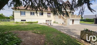 Maison - 303 m² - 15 pièces