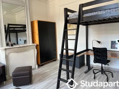 Chambre - 15 m² - 1 pièce