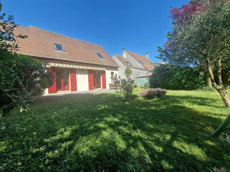 Maison - 102 m² - 5 pièces