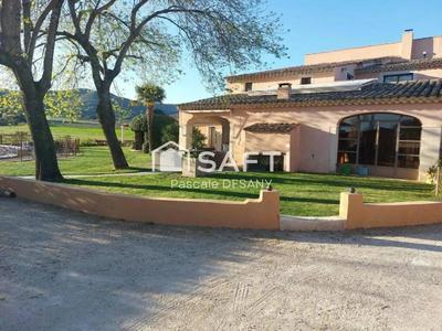 Maison - 644 m² - 24 pièces