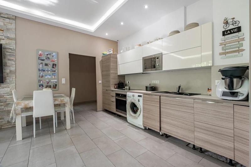 Appartement - 74 m² - 4 pièces