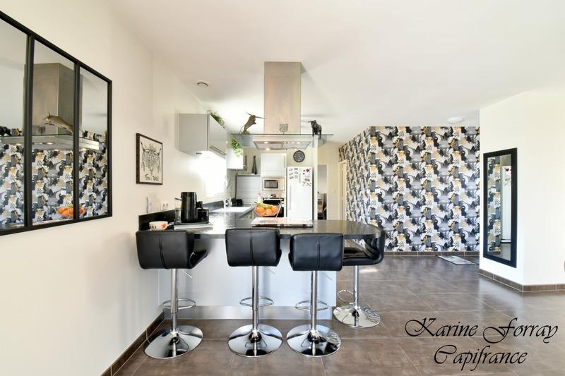 Maison - 107 m² - 4 pièces