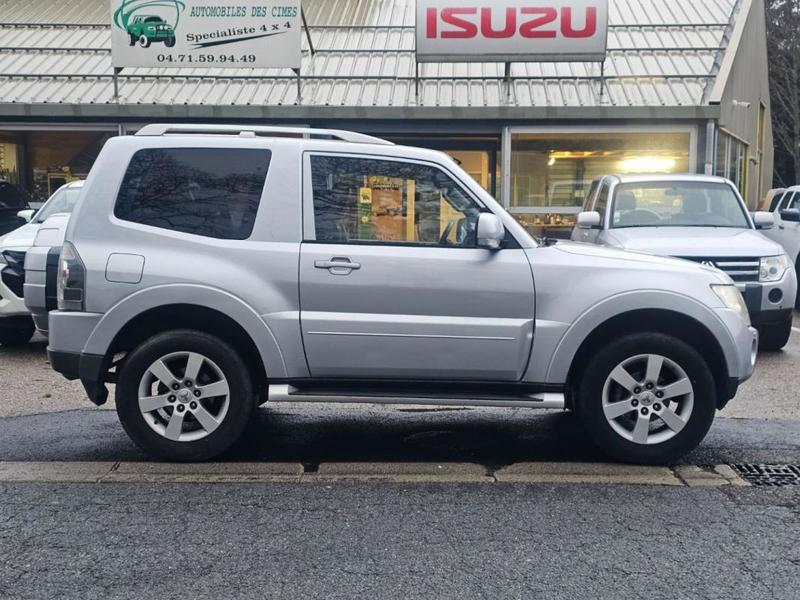 Mitsubishi Pajero III (2) 3.2 Di-D 200 Intense 3p