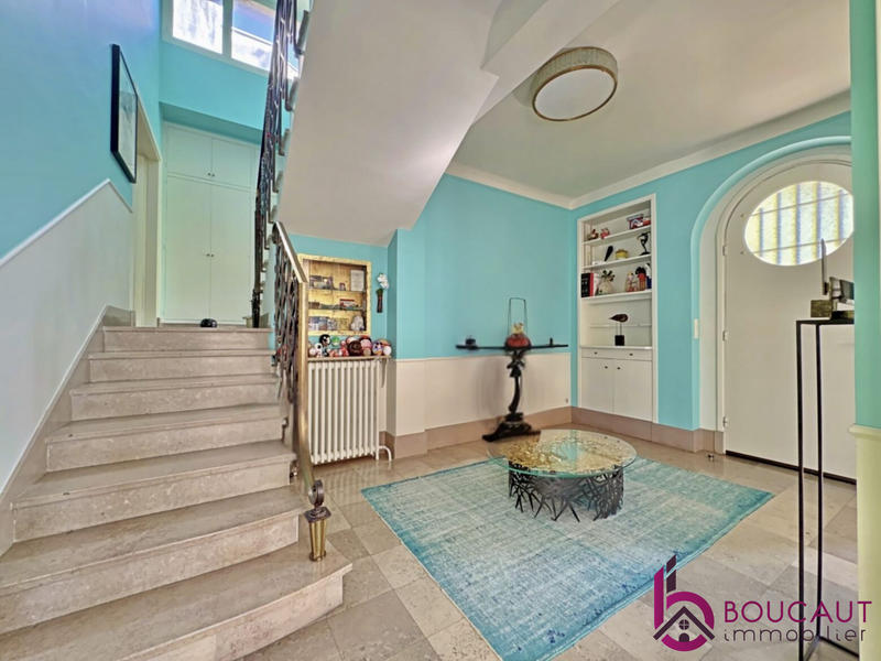 Maison - 177 m² - 7 pièces