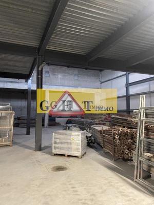 Entrepôt - 1 059 m²