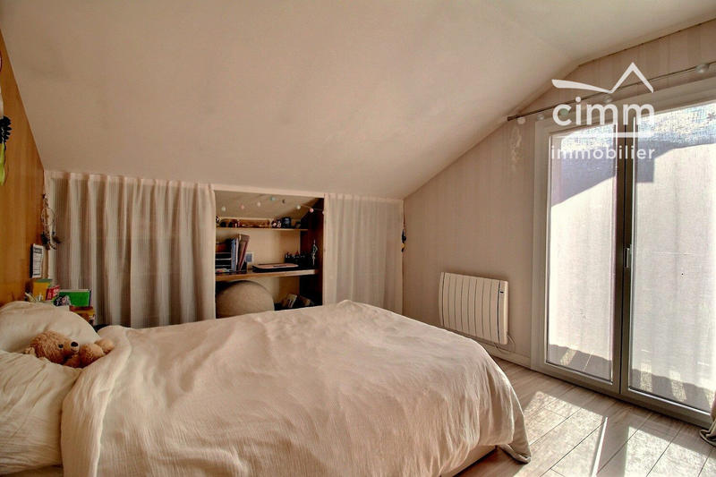 Maison traditionnelle - 160 m² - 7 pièces