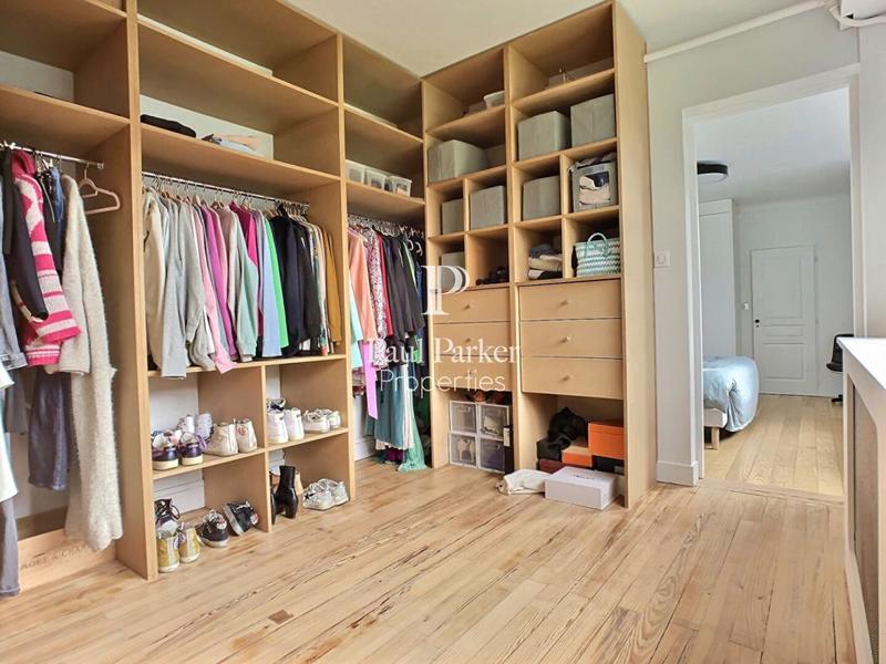 Maison - 230 m² - 6 pièces