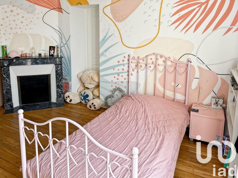 Maison - 220 m² - 7 pièces