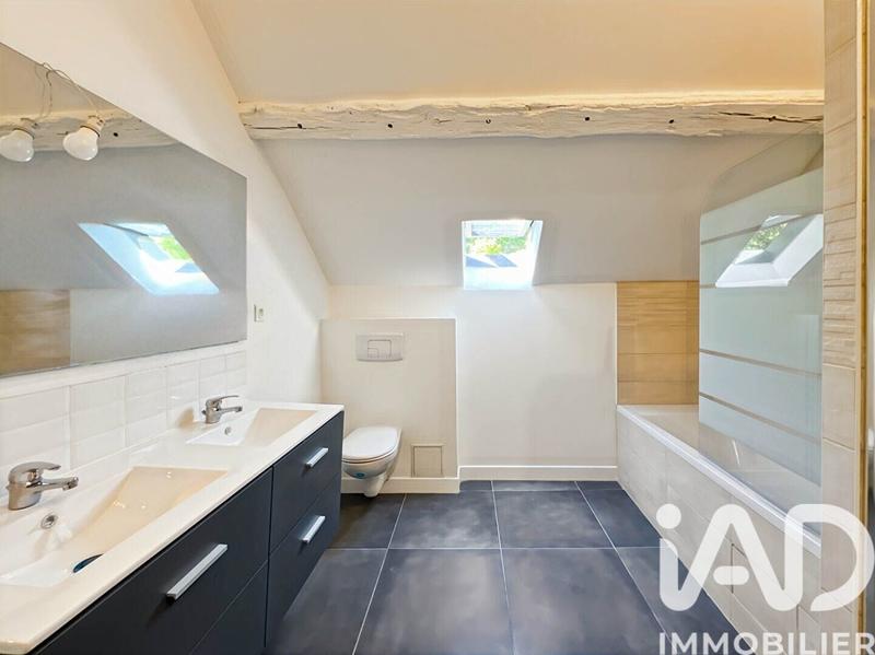 Maison - 202 m² - 6 pièces