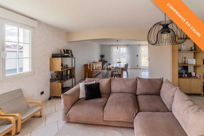 Maison - 145 m² - 5 pièces