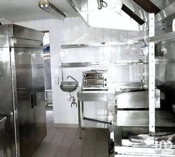 Local commercial - 220 m²