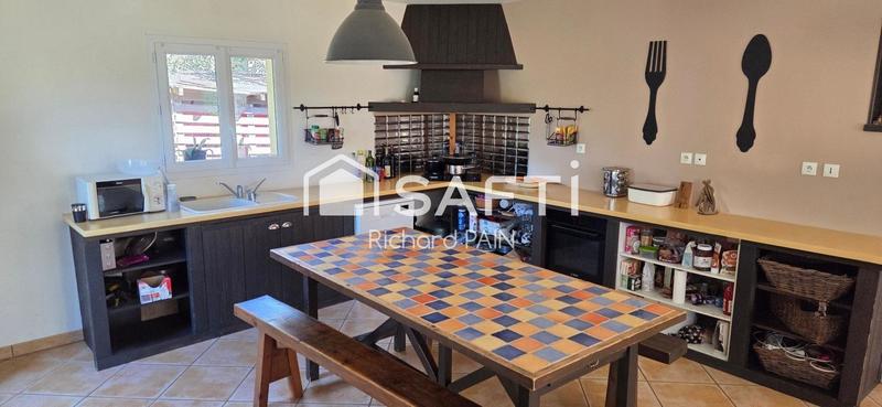 Maison - 148 m² - 5 pièces