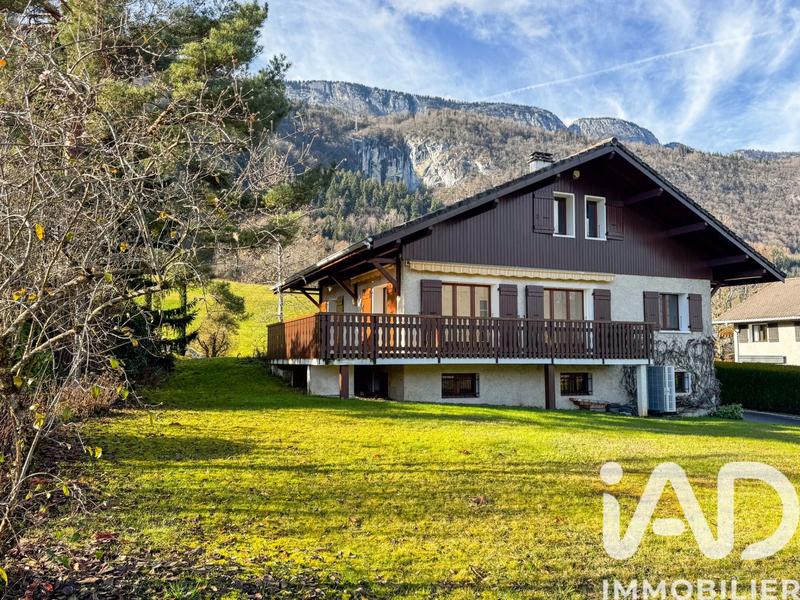 Maison - 113 m² - 5 pièces