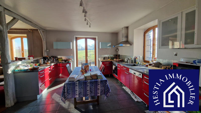 Maison ancienne - 226 m² - 7 pièces