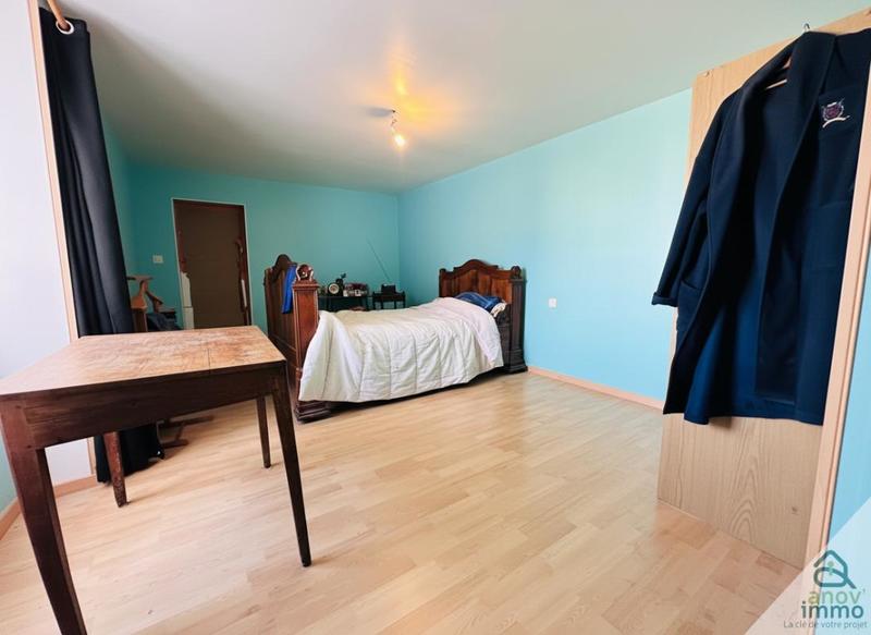 Maison - 198 m² - 8 pièces