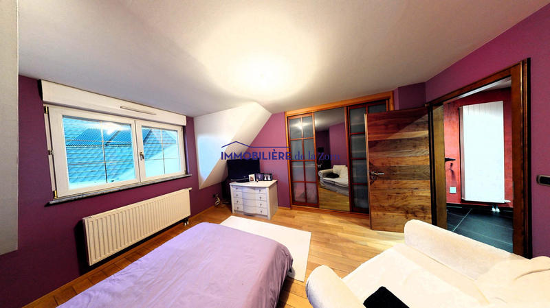 Maison - 196 m² - 8 pièces