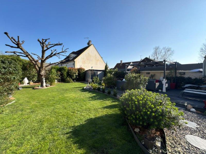 Maison - 110 m² - 6 pièces