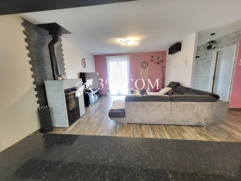 Maison - 230 m² - 10 pièces