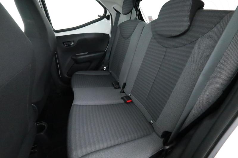 Toyota Aygo 1.0 Vvt-i X-Play 5p 72 ch