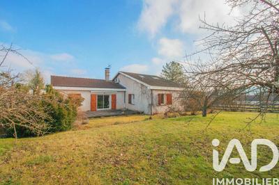 Maison - 230 m² - 7 pièces